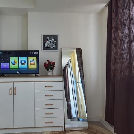 Jn Condotel The Azure Urban Resort Residences Paranaque City Bagian luar foto