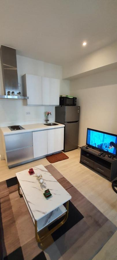 Jn Condotel The Azure Urban Resort Residences Paranaque City Bagian luar foto