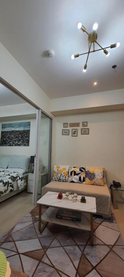 Jn Condotel The Azure Urban Resort Residences Paranaque City Bagian luar foto