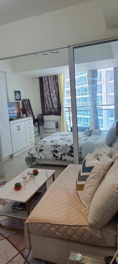 Jn Condotel The Azure Urban Resort Residences Paranaque City Bagian luar foto