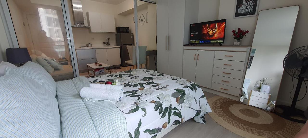 Jn Condotel The Azure Urban Resort Residences Paranaque City Bagian luar foto